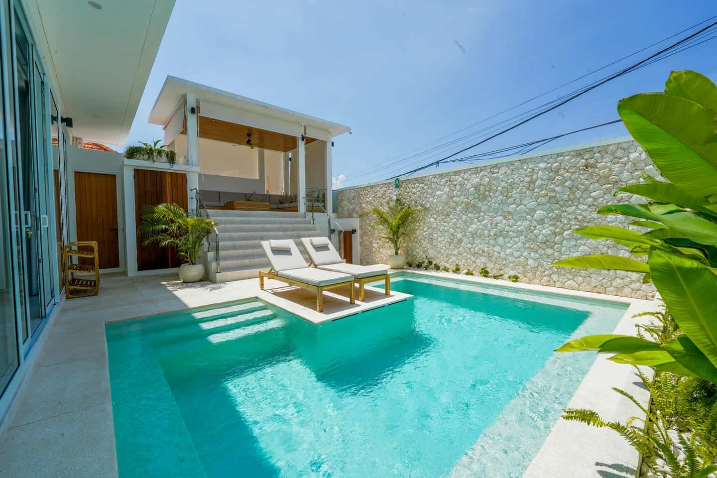 READY NOW 4+1 BEDROOM VILLA FOR SALE LEASEHOLD IN CANGGU BE-2210 